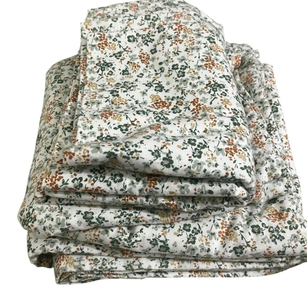 Threshold Queen 3 Piece Flannel Sheet Set (Minus the Fitted Sheet) NWOT